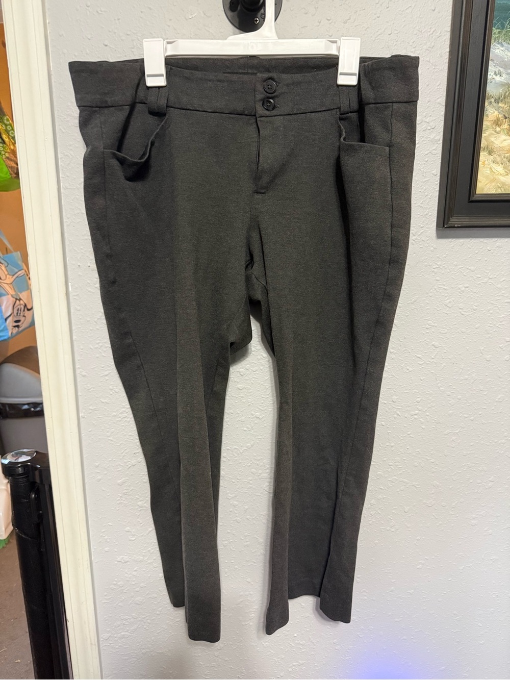 Women’s torrid studio trouser boot leg charcoal pants 20 extra short